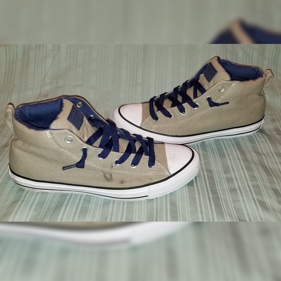 Unisex Mid Top Converse Tan Navy Sz M9 W11 - Picture 2 of 7